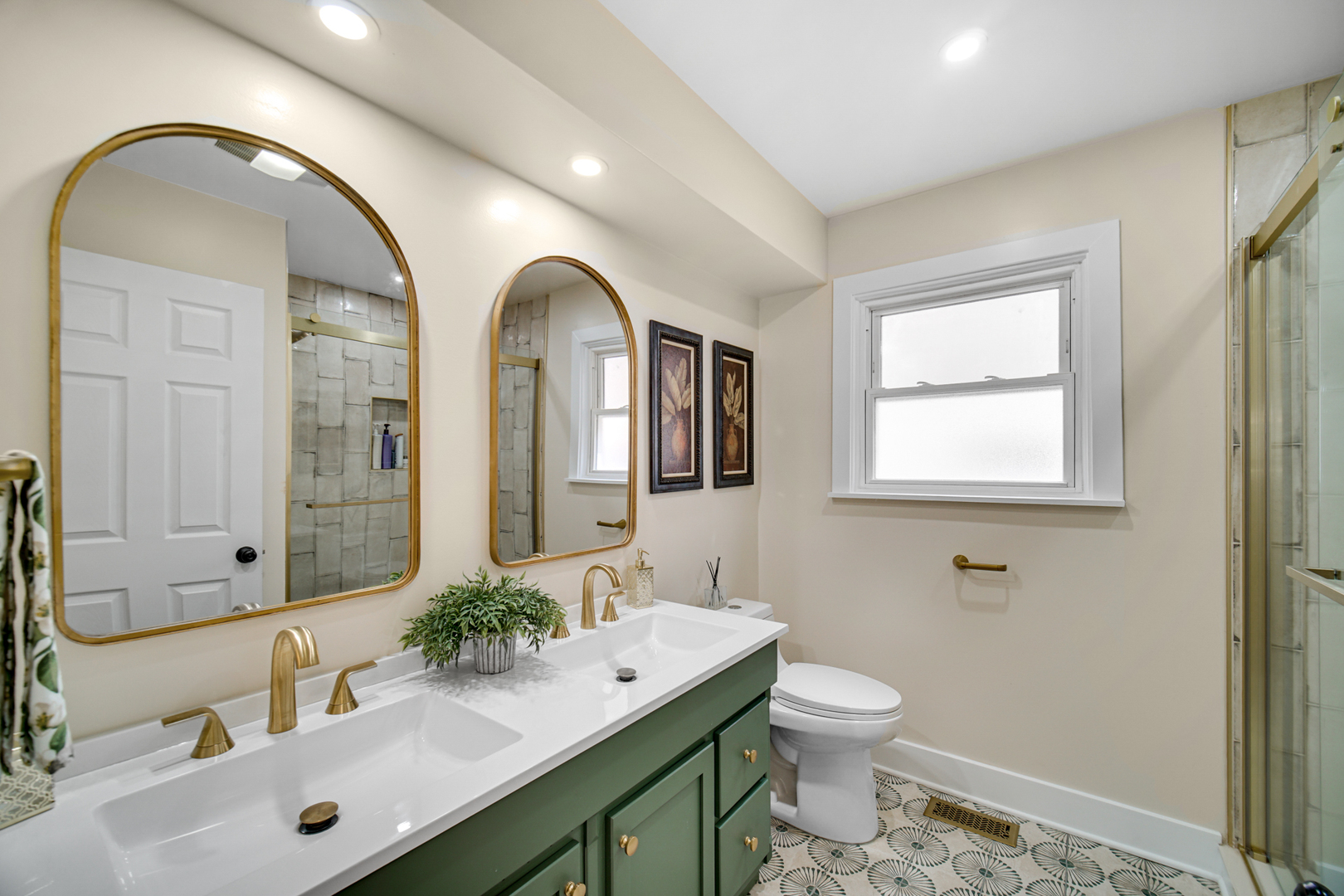 9110 Forestview Road Evanston, IL 60203 - Photo 16 of 24 Gallery Image 16