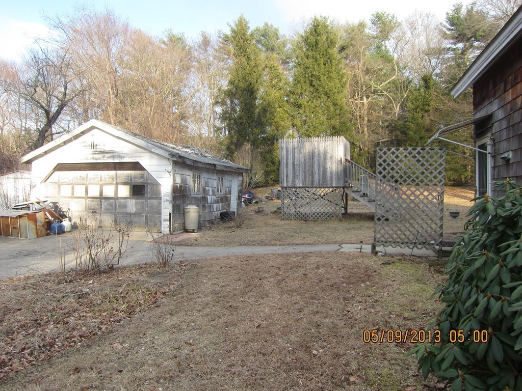 32 Lakeview Road Foxboro, MA 02035 - Photo 5 of 16 Gallery Image 5