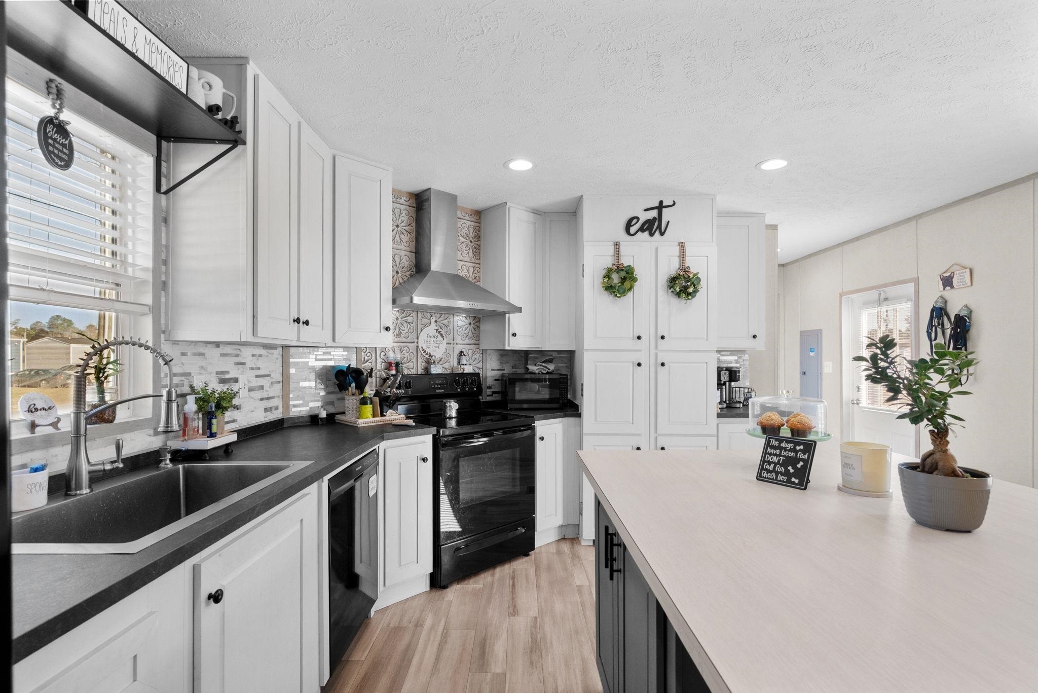 2810 Gobblers Run Conway, SC 29527 - Photo 9 of 35