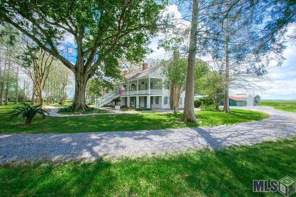 $890,000 | 6847 False River Drive, Oscar, LA 70762