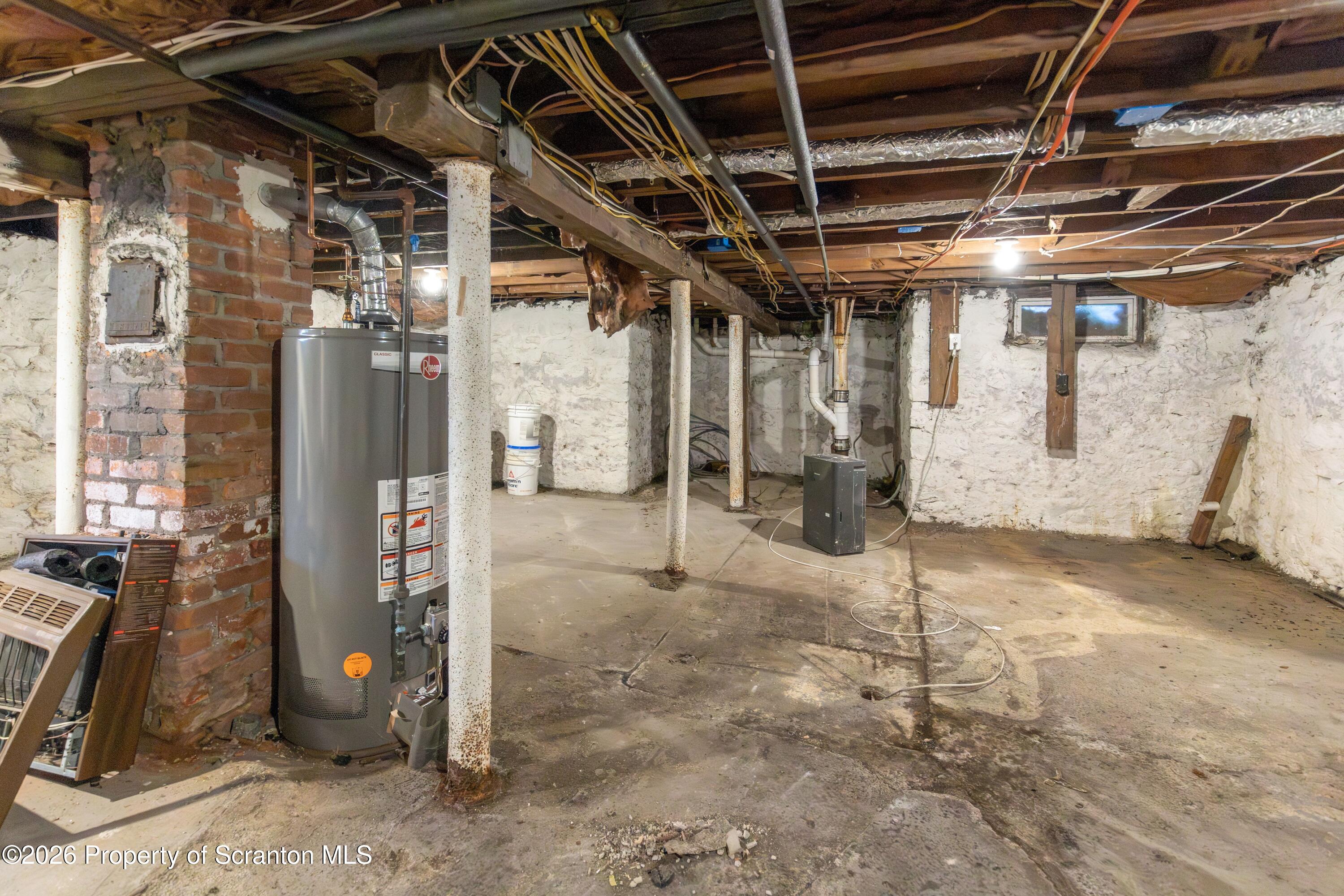 1175 West Elm Street Scranton, PA 18504 - Photo 23 of 28 Basement