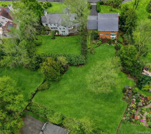 $1,850,000 | 48 Highland Circle, Bronxville, NY 10708