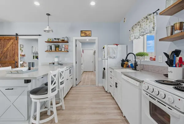 $925,000 | 880 Root Road, Modesto, CA 95357