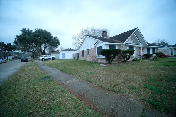 $2,100 | 12618 Bexley Drive, Houston, TX 77099