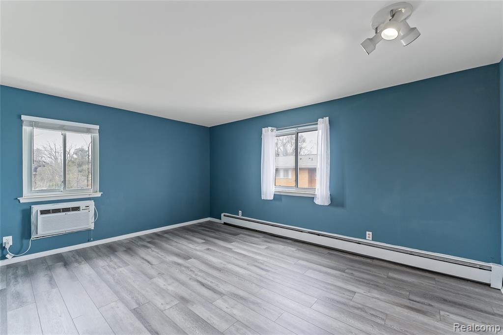 801 Plate Street, Unit 201 Rochester, MI 48307 - Photo 10 of 17