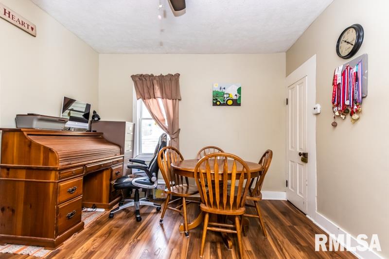 108 West B Street Delavan, IL 61734 - Photo 9 of 40 Gallery Image 9