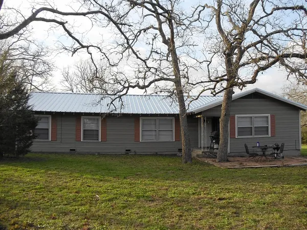 $1,900 | 11064 North Dowling Road, College Station, TX 77845