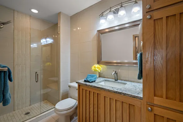 $700,000 | 3321 Willie Drive, Burnsville, MN 55337