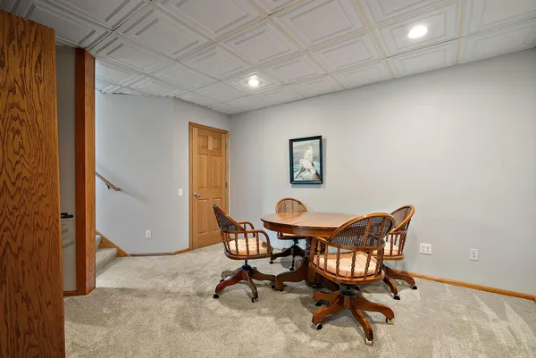 $700,000 | 3321 Willie Drive, Burnsville, MN 55337