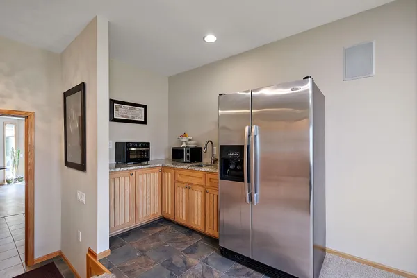 $700,000 | 3321 Willie Drive, Burnsville, MN 55337