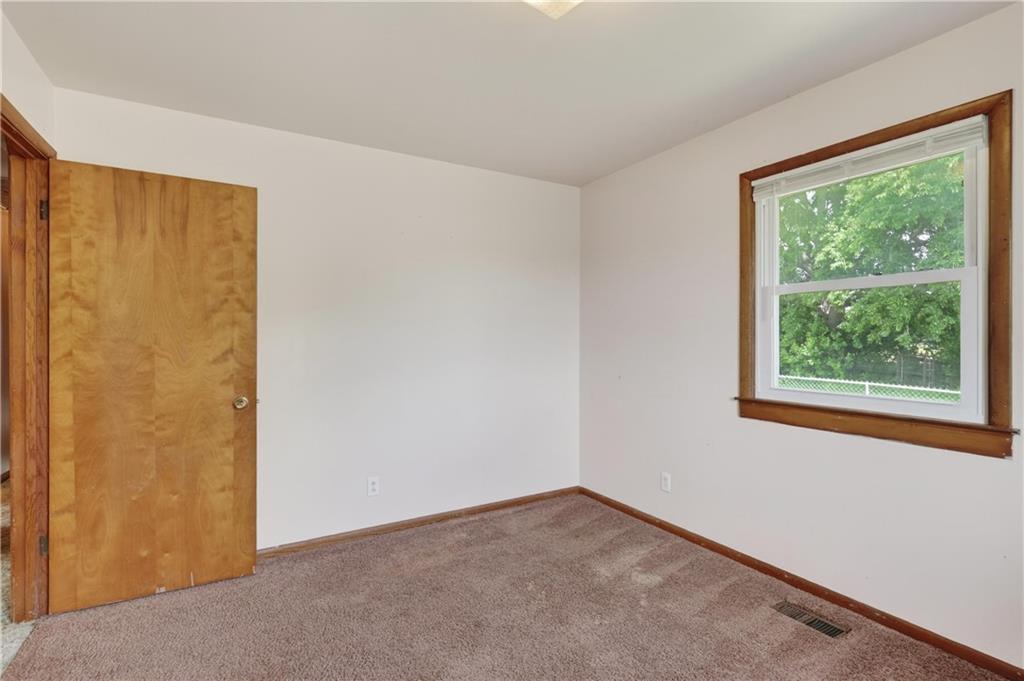 10784 Southwest 70th Street Chetopa, KS 67336 - Photo 27 of 38