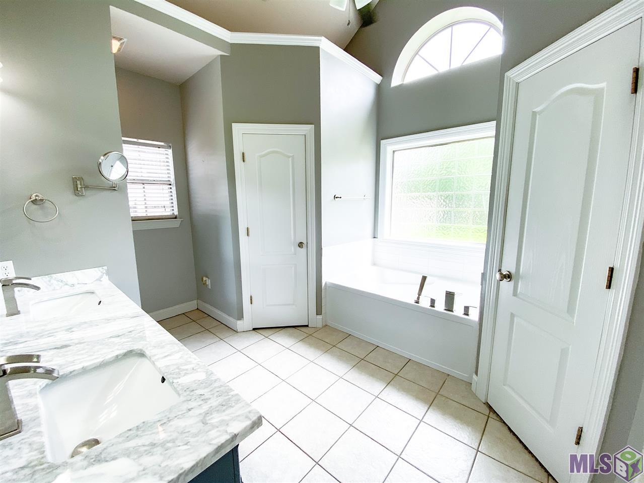 9136 Rue De Fluer Denham Springs, LA 70706 - Photo 27 of 37 Gallery Image 27