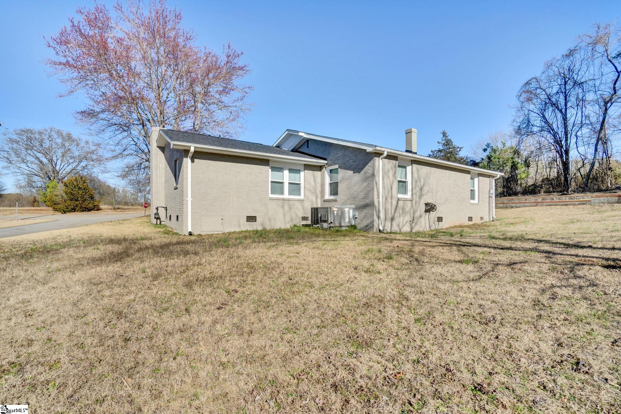 1003 Gravley Road Pickens, SC 29671 - Photo 29 of 31
