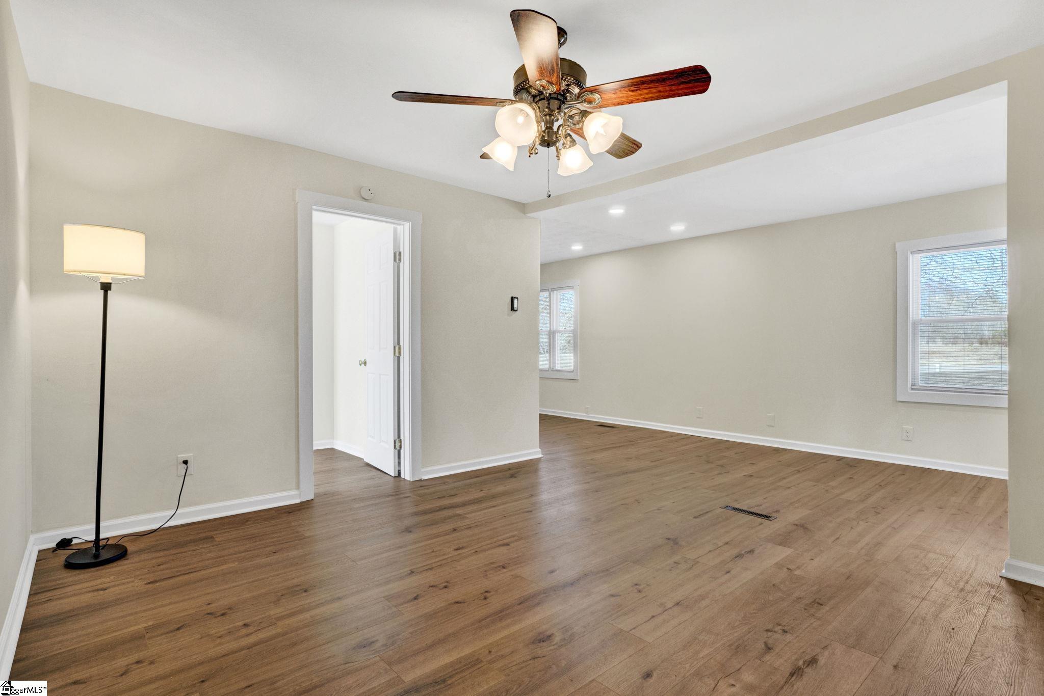 1003 Gravley Road Pickens, SC 29671 - Photo 4 of 31
