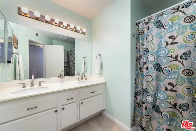 $380,000 | 18738 Vista Del Canon, Unit F, Newhall, CA 91321