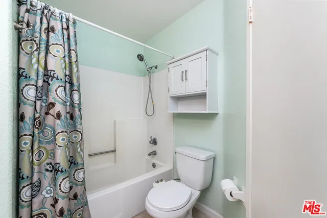 $380,000 | 18738 Vista Del Canon, Unit F, Newhall, CA 91321