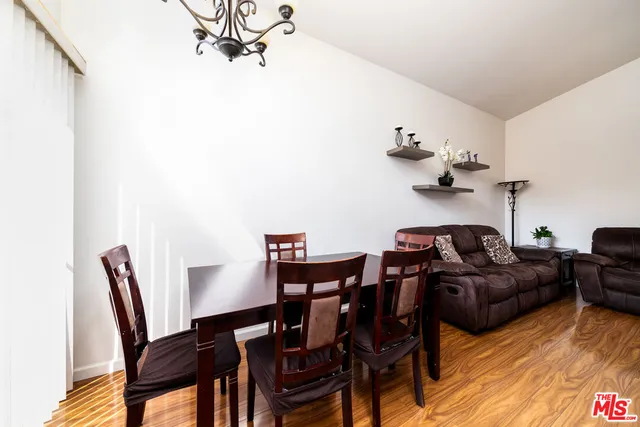 $380,000 | 18738 Vista Del Canon, Unit F, Newhall, CA 91321