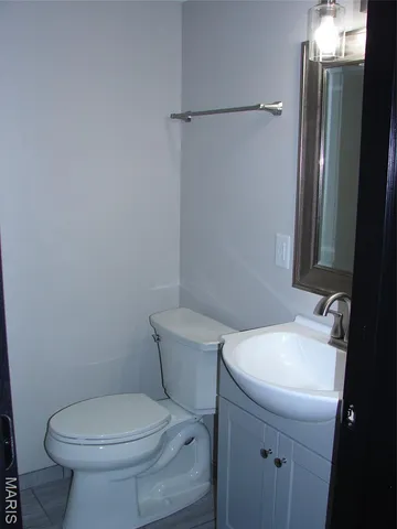 $1,275 | 333 South Kansas Street, Unit 106, Edwardsville, IL 62025