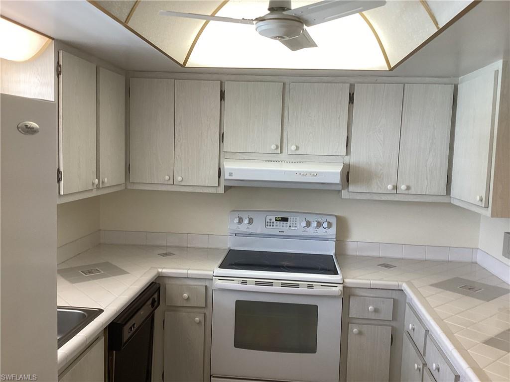 5435 Rattlesnake Hammock Road, Unit E306 Naples, FL 34113 - Photo 4 of 14 Gallery Image 4