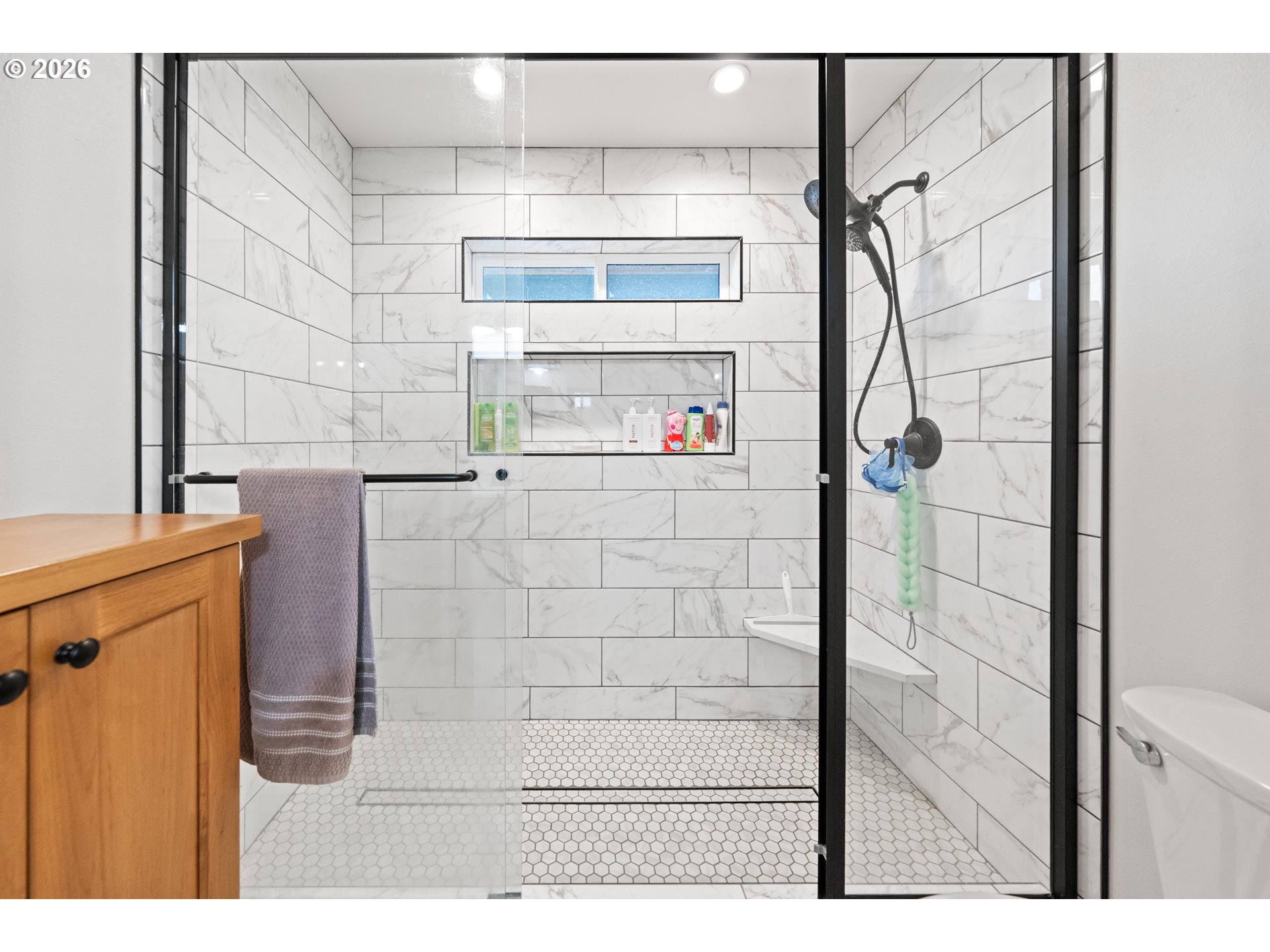 3716 Weaver Road Riddle, OR 97469 - Photo 20 of 48 Bathroom