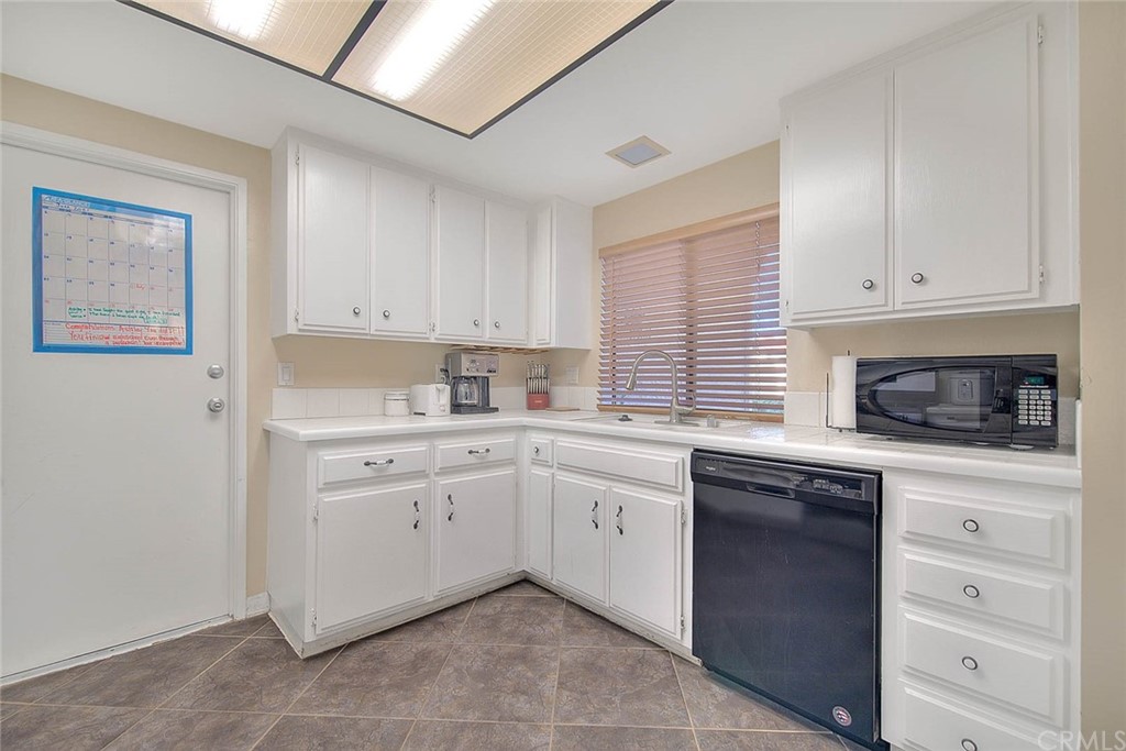 1073 Romney Drive Diamond Bar, CA 91789 - Photo 17 of 50