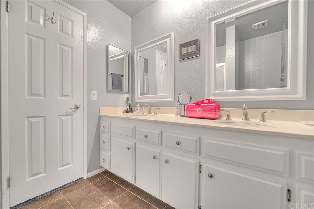 1073 Romney Drive Diamond Bar, CA 91789 - Photo 31 of 50 Master bath