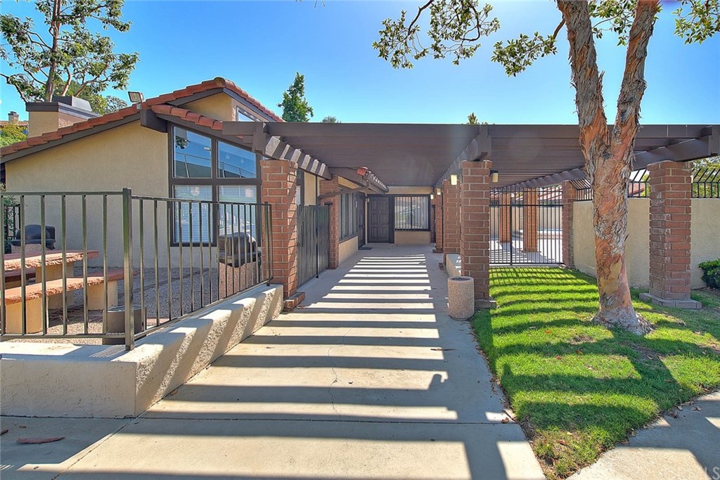 1073 Romney Drive Diamond Bar, CA 91789 - Photo 41 of 50 Club house