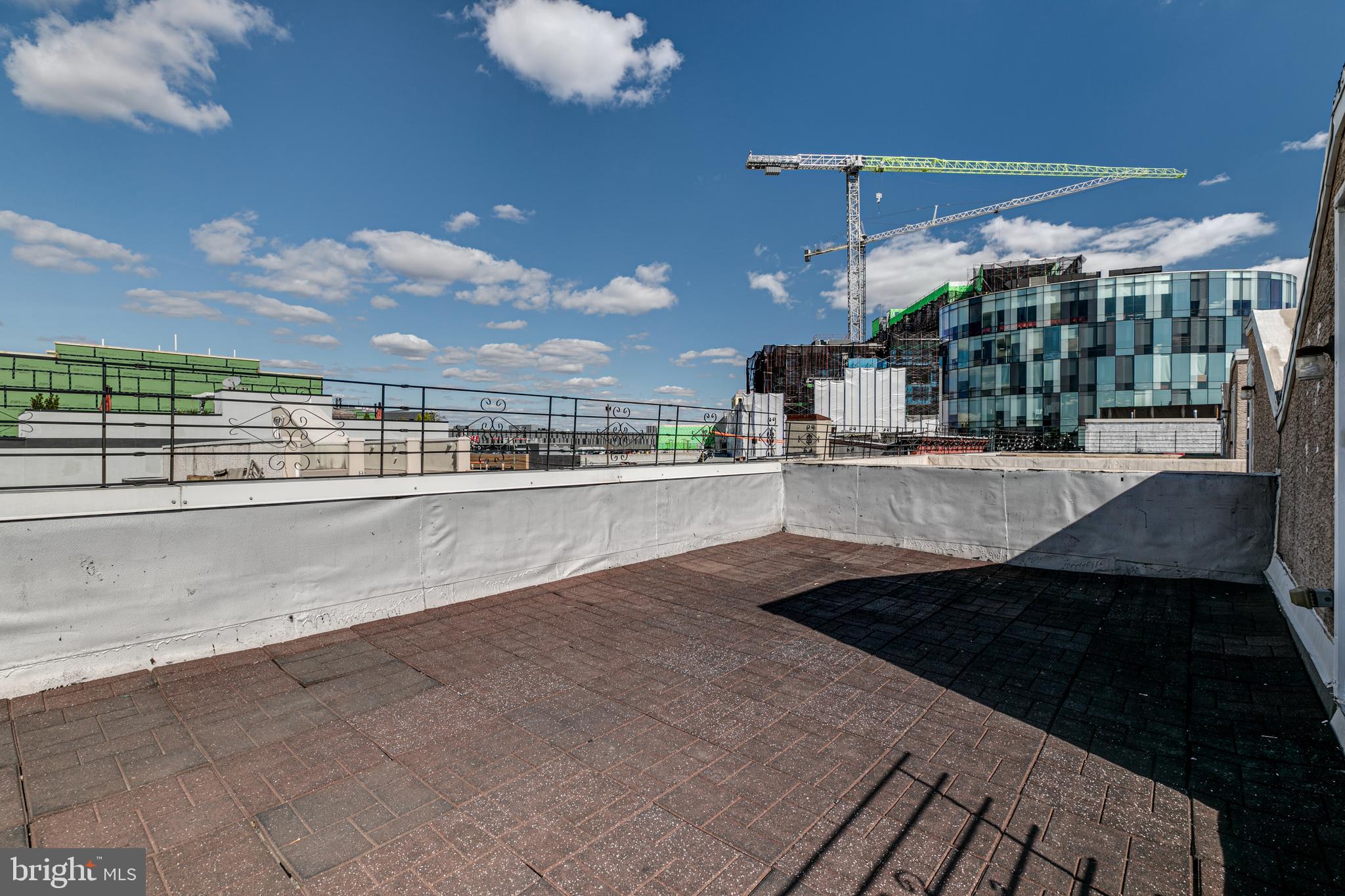 220 West George Street, Unit 224 Philadelphia, PA 19123 - Photo 55 of 56 a view of a terrace