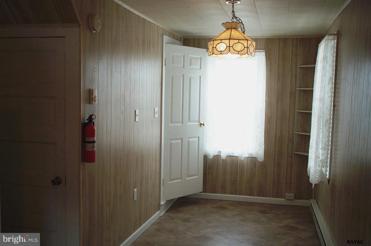 126 Beck Mill Road Hanover, PA 17331 - Photo 4 of 13 Gallery Image 4