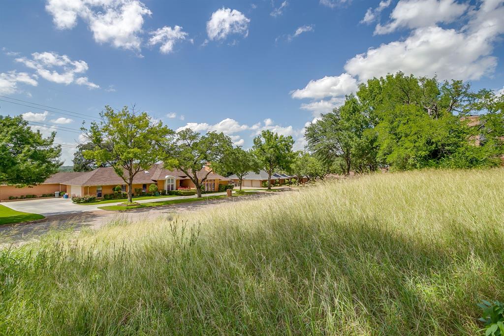 18 Thornhill Road Benbrook, TX 76132 - Photo 25 of 28