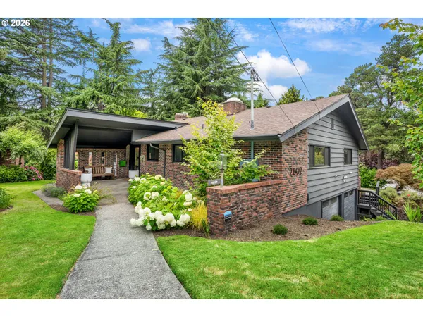 $1,450,000 | 2802 Southeast Moreland Lane, Portland, OR 97202