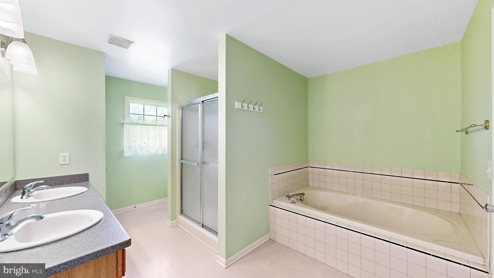 116 Greenbrier Drive Bear, DE 19701 - Photo 29 of 74 Ensuite