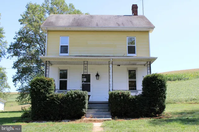 $1,475 | 941 Raver Lane, Glen Rock, PA 17327