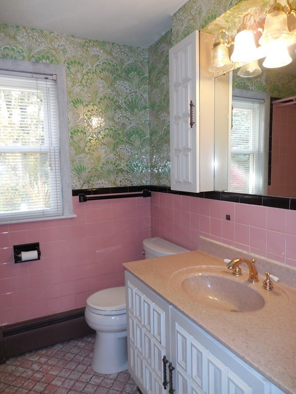 143 Methuen Street Springfield, MA 01119 - Photo 15 of 30 Gallery Image 15