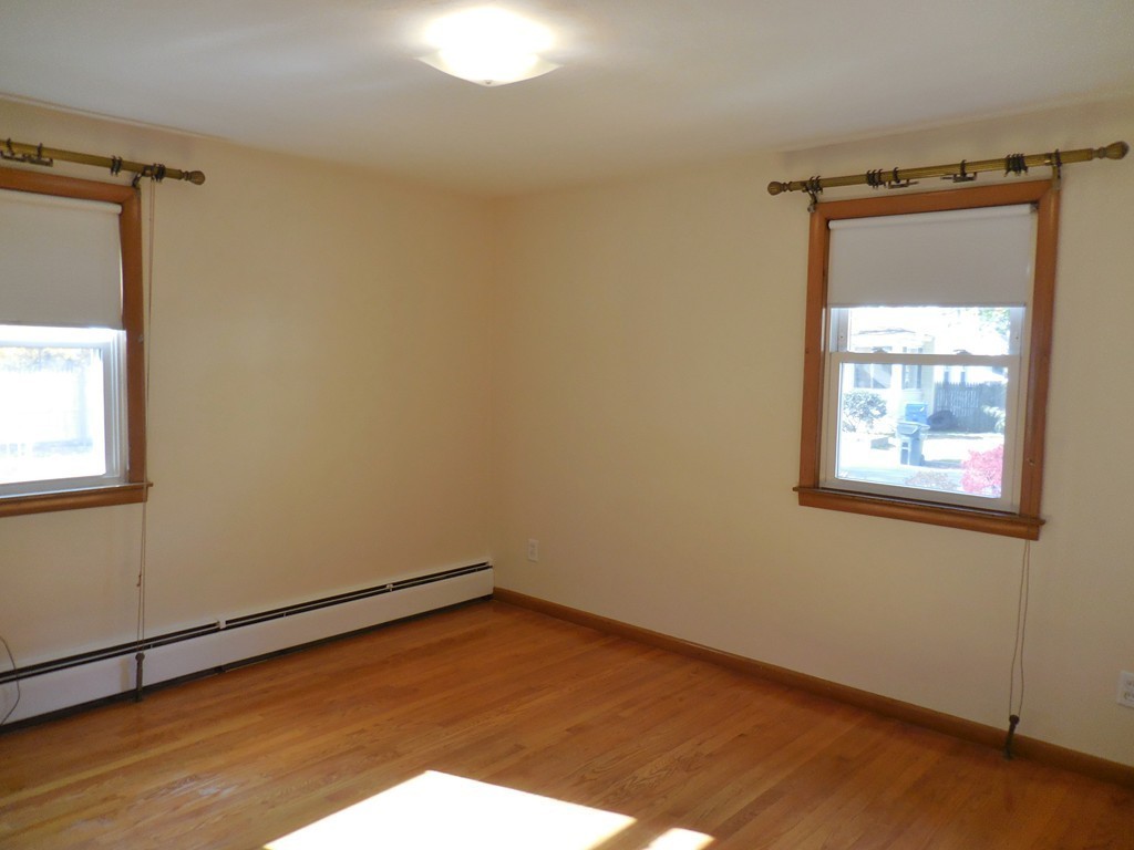143 Methuen Street Springfield, MA 01119 - Photo 19 of 30 Gallery Image 19