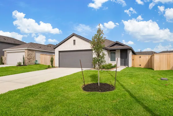 $2,000 | 706 Umbrella Tree Drive, Magnolia, TX 77354