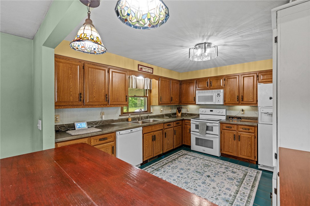 203 North Bickett Road Xenia, OH 45385 - Photo 9 of 55