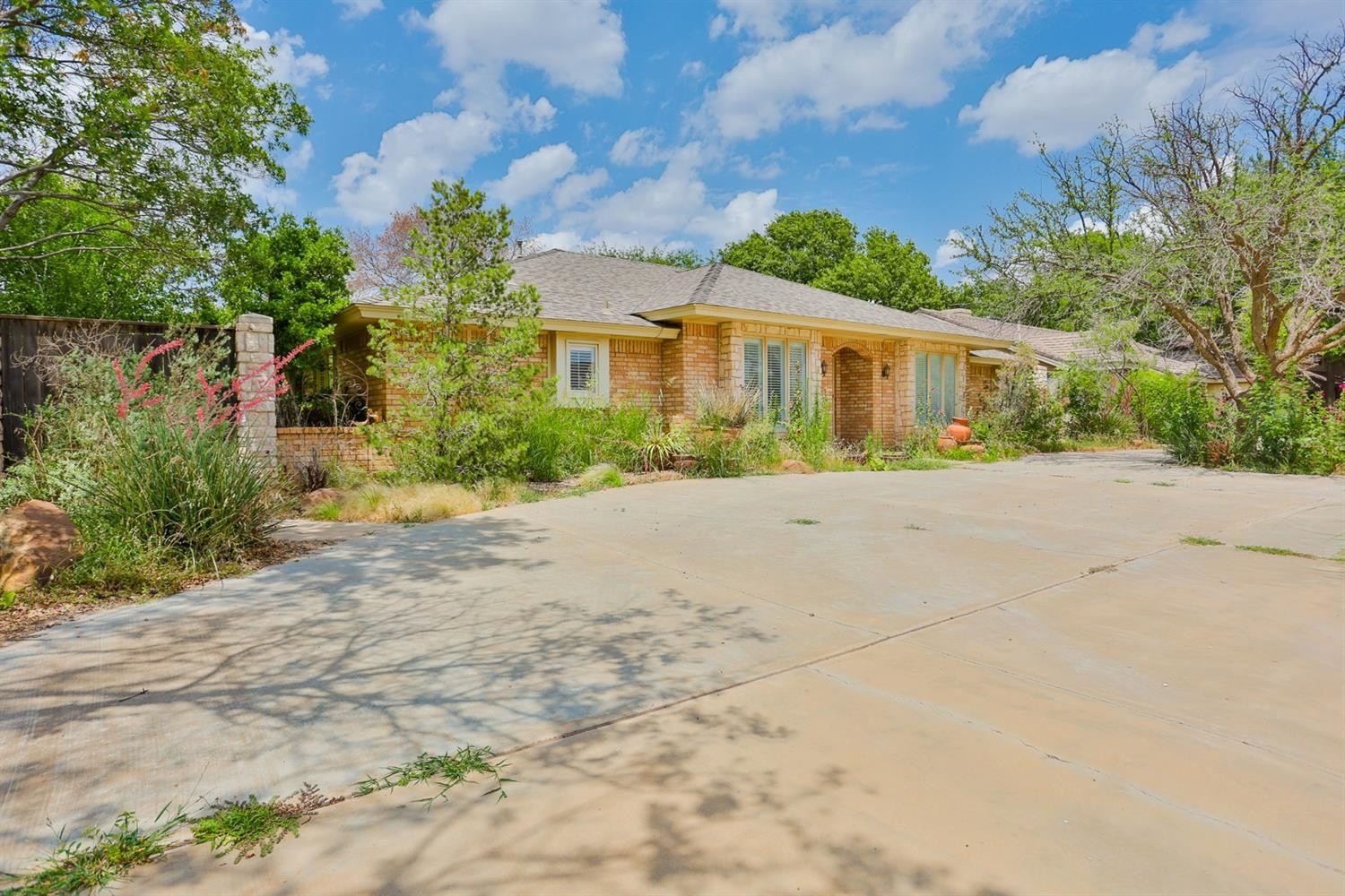 5006 93rd Street Lubbock, TX 79424 - Photo 2 of 41 Photo 2