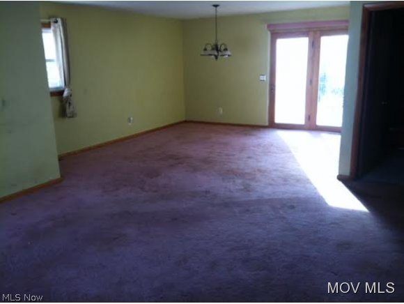2464 Dutch Ridge Road Parkersburg, WV 26104 - Photo 5 of 16 Family Room/ Dining