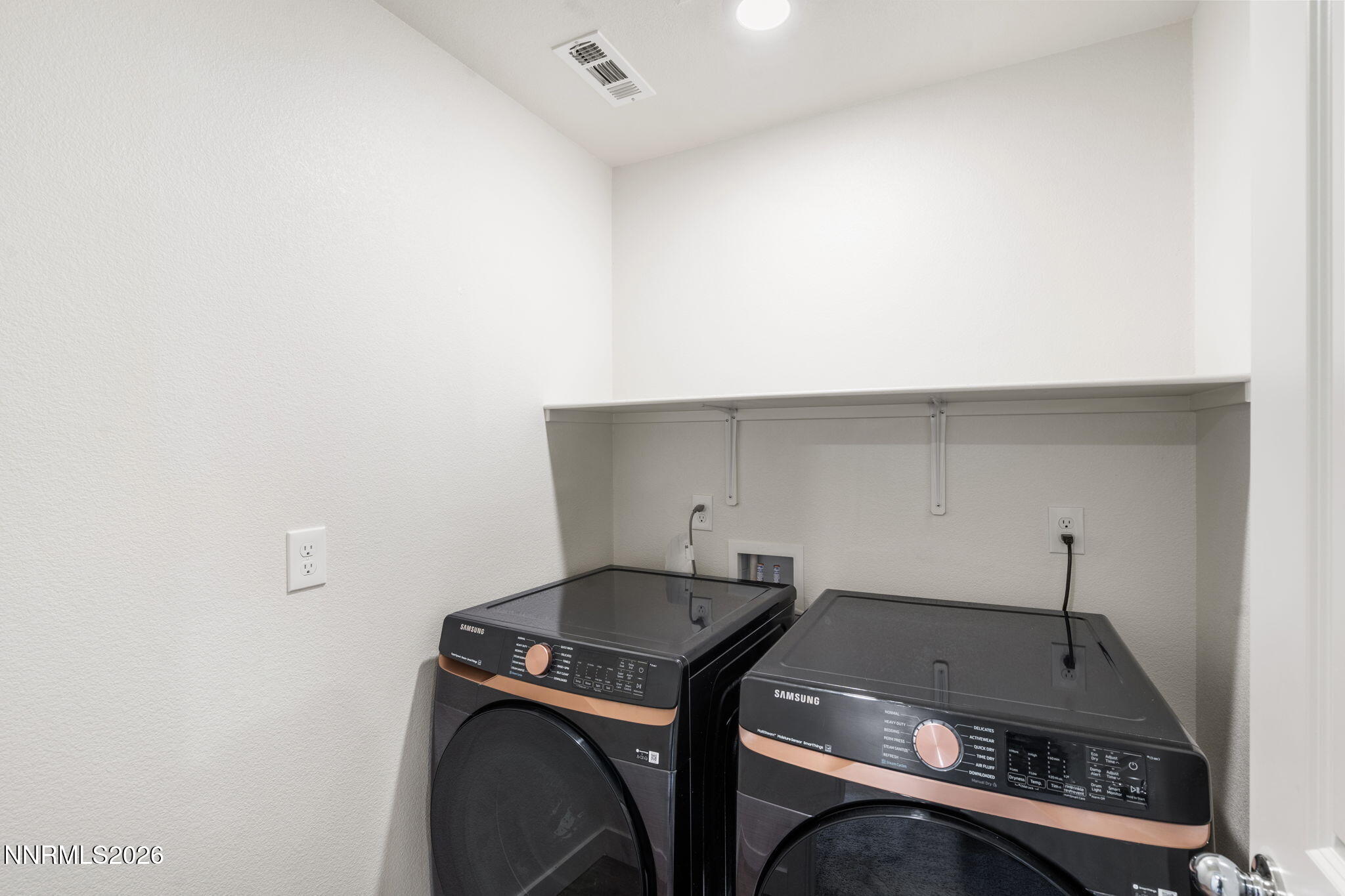 7745 Wandering Way Reno, NV 89506 - Photo 21 of 28 laundry