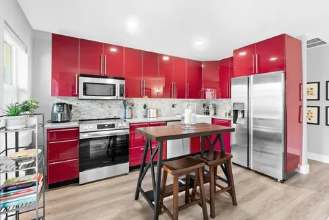 $255,000 | 1200 Northeast 17th Court, Unit 3, Fort Lauderdale, FL 33305