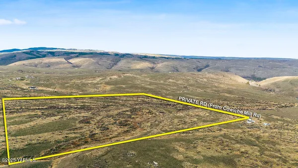 a view of ocean view