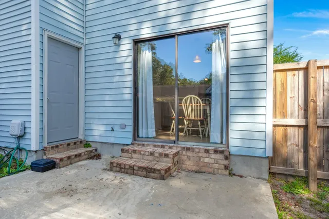 $220,000 | 195 Pineshadow Drive, Goose Creek, SC 29445