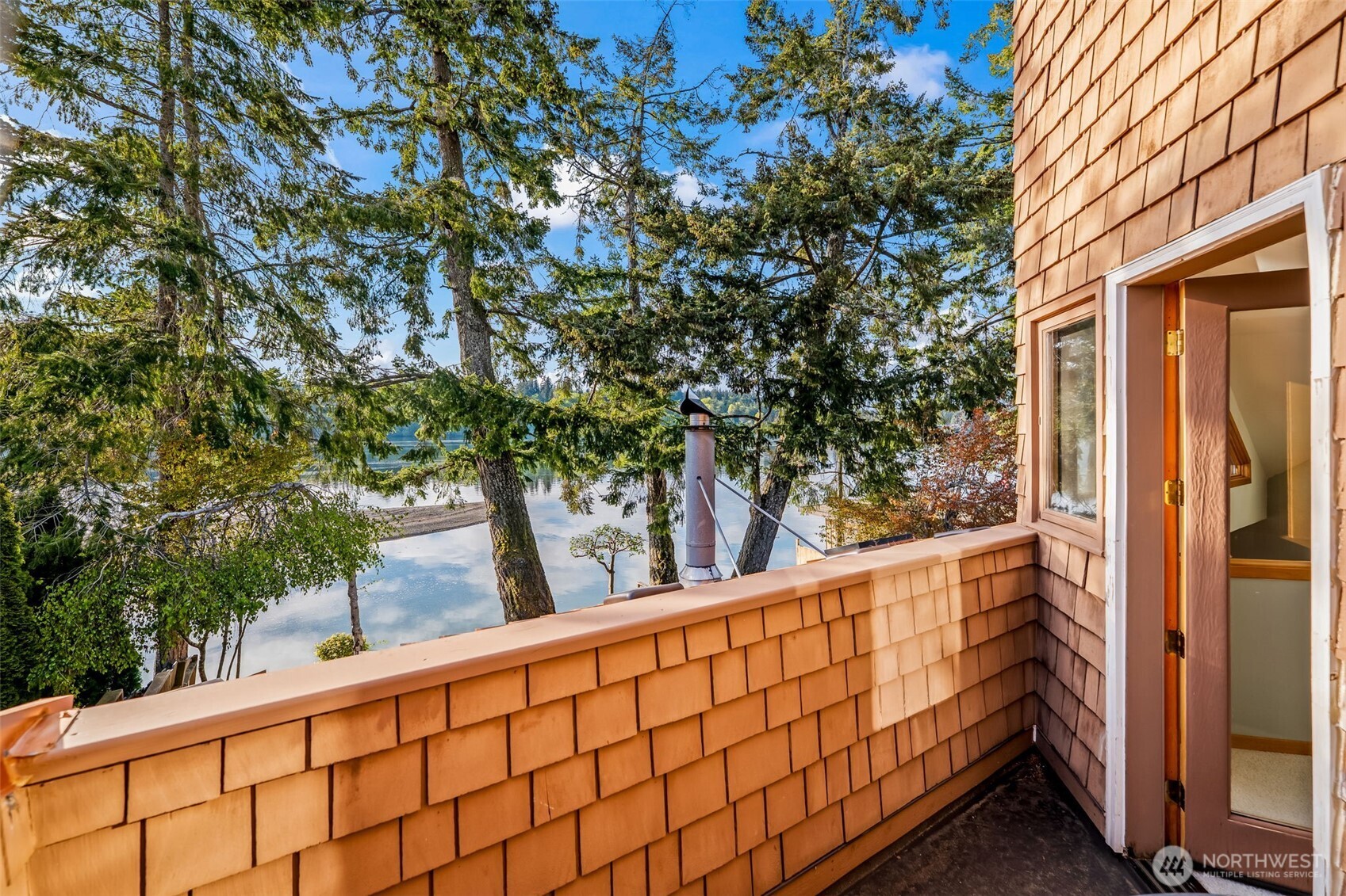 3048 Steamboat Island Road Northwest Olympia, WA 98502 - Photo 14 of 40