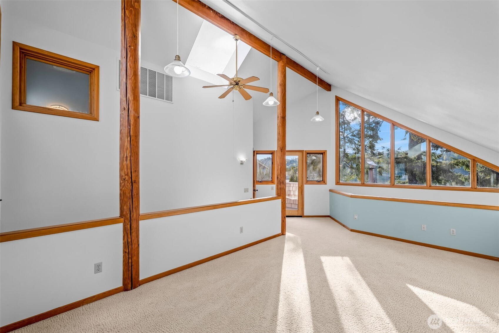 3048 Steamboat Island Road Northwest Olympia, WA 98502 - Photo 15 of 40