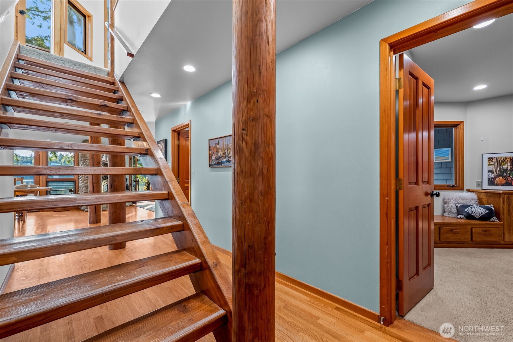 3048 Steamboat Island Road Northwest Olympia, WA 98502 - Photo 7 of 40