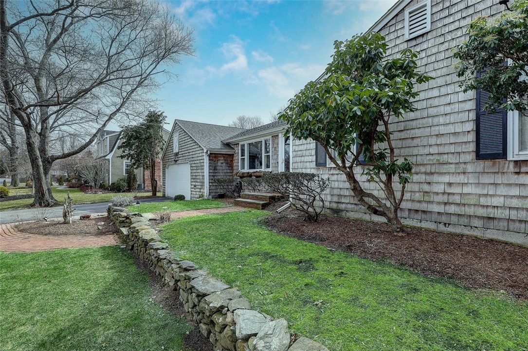 61 Linden Road Barrington, RI 02806 - Photo 29 of 33