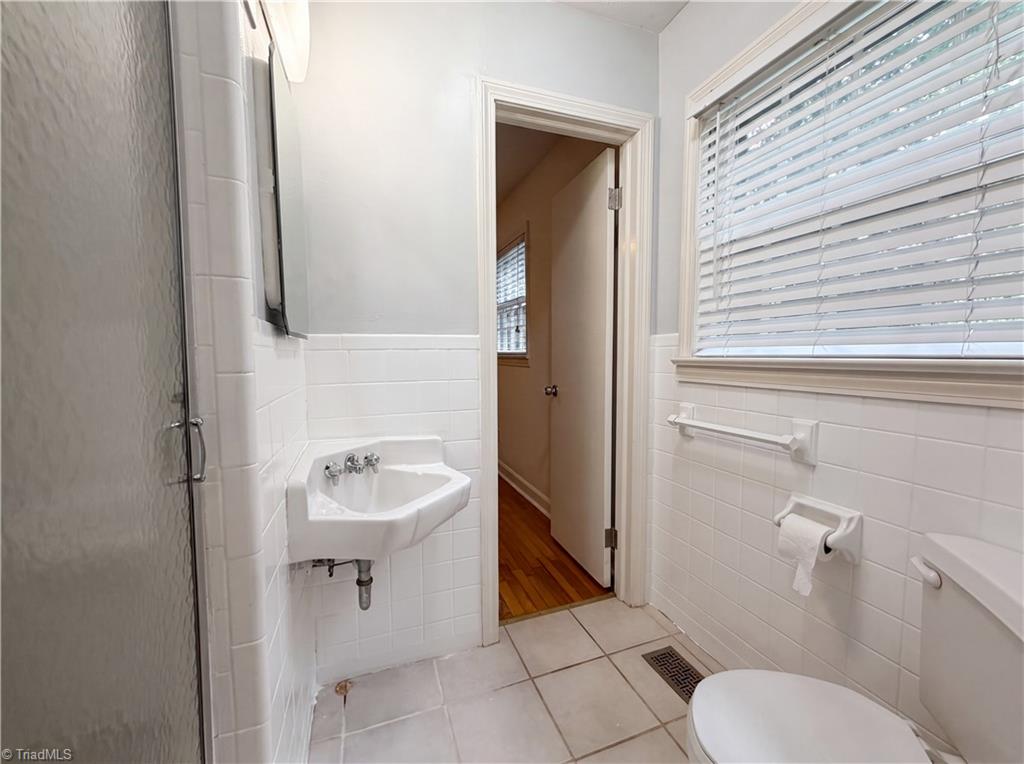 1309 Tohari Road Winston-Salem, NC 27105 - Photo 11 of 23