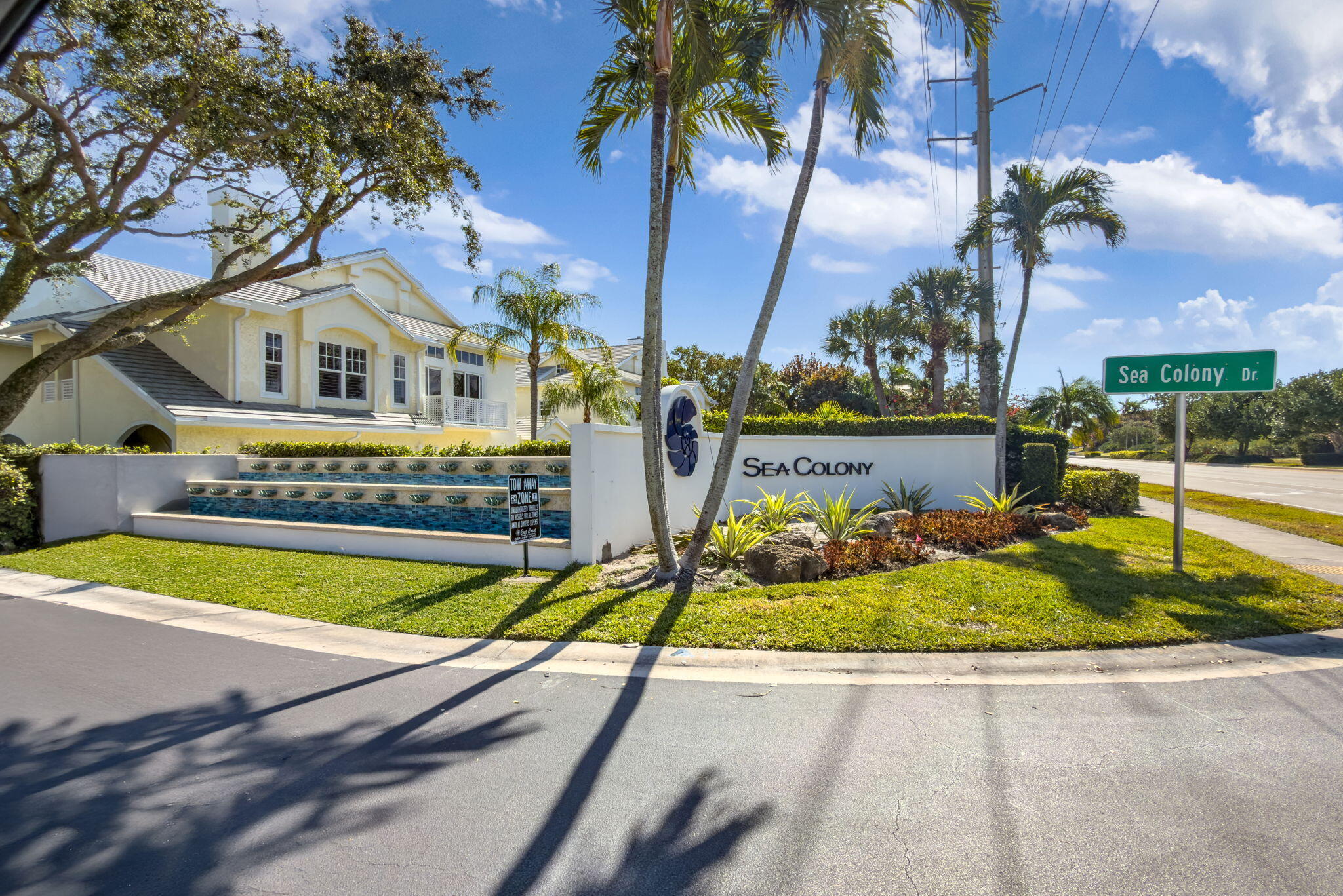 3057 Genoa Lane Jupiter, FL 33477 - Photo 2 of 55 new entrance