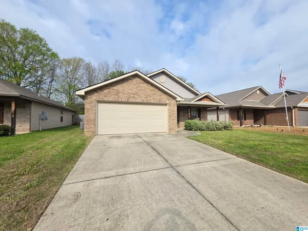 $230,000 | 6225 Mimosa Gardens Circle, Tuscaloosa, AL 35405